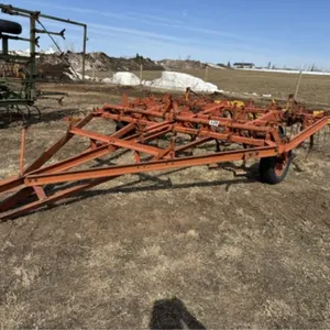 12ft Vibrashank Cultivator w/ Mtd Harrows