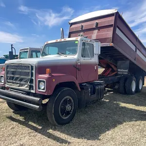 1983 International Red Tandem Truck SN: 1HTDG2577DHA12318.