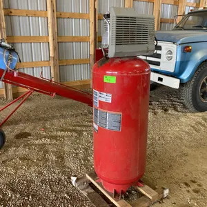 Porter Cable Air Compressor with GE motor. **TANK HAS A SMALL LEAK IN THE BOTTOM**