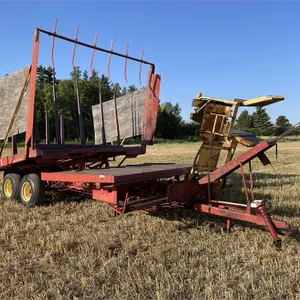 NEW HOLLAND 1033 Stackliner t/a Square Bale Wagon, 104 Bale Capacity, 540 PTO.