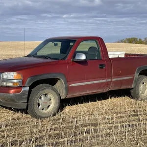 2001 GMC 1500 SLE Regular Cab Pickup Truck, 228,209 KM., 4WD, 1 Owner