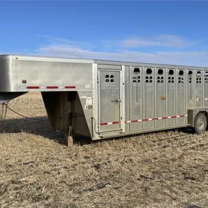 2011 WILSON t/a 24 Ft. Gooseneck Aluminum Stock Trailer w/ (2) Dividers