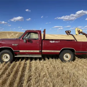 1989 DODGE W250 Pickup Truck w/ Bale Handler, Manual Transmission, Gas, 4WD