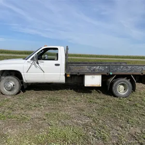 1994 DODGE RAM 3500 Dually Truck w/ 10 Ft. Flatdeck, 296,157 KM, 4X4, Warn Winch