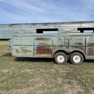 1980 Gooseneck 18 Ft. T/A Stock Trailer, (1) Divider Gate,