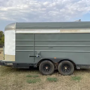 1991 MULTI DECK T/A 16 Ft. Flatdeck Trailer w/ Removable Stock Box, 1 Divider