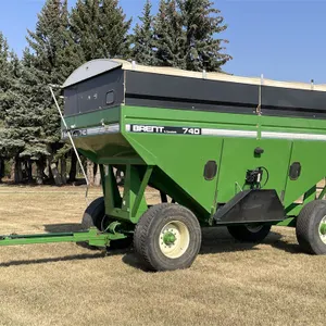 1997 BRENT GT740 Gravity Feed Wagon, 740 Bushel, Roll Tarp, Shedded