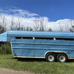 2007 REAL INDUSTRIES T/A Gooseneck 18 Ft. Stock Trailer, 1 Divider Gate