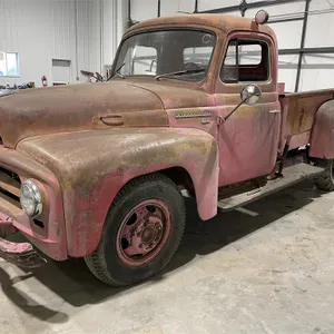 1953 INTERNATIONAL R-132 Vintage 1 Ton Dually Truck, NOT RUNNING, NOT SEIZED