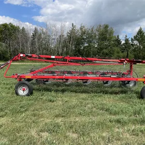 2013 MASSEY FERGUSON 3983 (12) Wheel ‘V’ Hay Rake, 6.70-15SL Tires