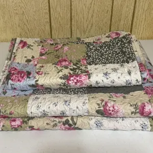 Quilted Bedspread & Pillow Shams