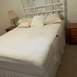 White wooden headboard 70”x60” Bed