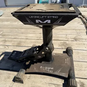 dirt bike lift   (GST 5% charged)