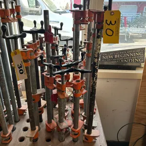 L/O ASSORTED PONI PIPE CLAMPS