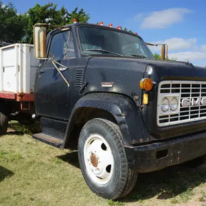 1968 Black GMC 5500 Grain Truck with V-6