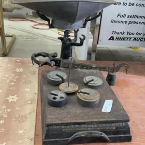 B.S.M. SCALE CO.  SCALE W/ WEIGHTS
