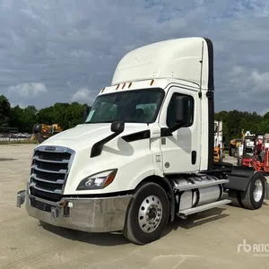2020 Freightliner Cascadia 116 4x2 S/A Day Cab Truck Tractor