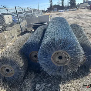 (4) 64'' Sweeper Brushes
 UNRESERVED