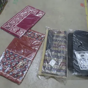 2 Horse Pads & 2 Blankets