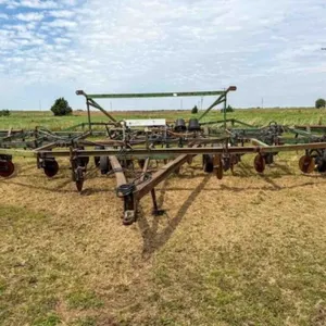32’ Anhydrous Applicator John Deere 1600 Frame