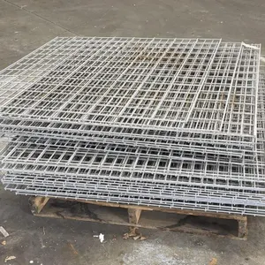 4’ x 4’ Metal Panels 
- appears to be about 29