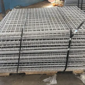 4’ x 4’ Metal Panels
- appears to be about 50