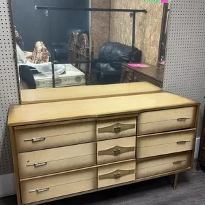 Vintage 6 Drawer Dresser-  Victoriaville
