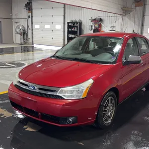 2011  Ford  Focus  SE FWD