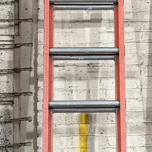 28' Fiberglass Extension Ladder