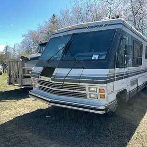TRIPLE E SIGNATURE MOTORHOME