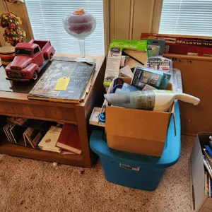 End Table, Tote, & Contents