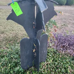 Metal Yard Art - Front Lawn