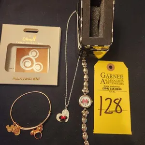 Minnie Mouse - Watch, Necklace, & Bracelet
