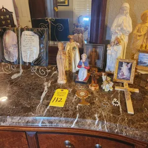 Religious Items & D cor