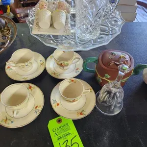 Demitasse Cups & Saucers