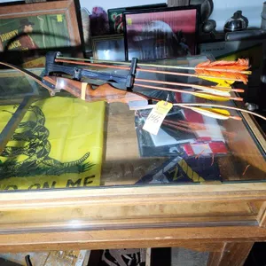 Hoyt / Easton Hunt Master Bow & Arrows