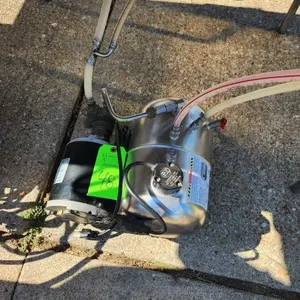 Carbonator w/ 2 Soda Outlets