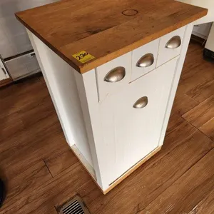 Island with Cutting Board