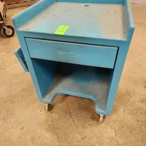 Cambro Cash Register Stand with Side Tray