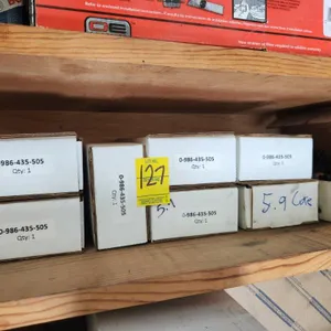 2 Remanufactured Injectors & 10 Cores