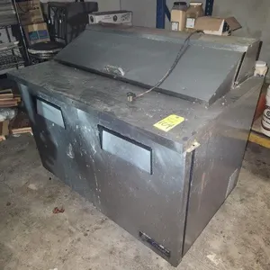 True Sandwich/Salad Prep Table with Refrigerated Base