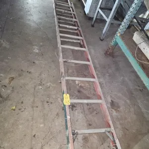 Werner 20' Extension Ladder - Will not close