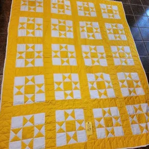Yellow Ohio Star Quilt 84"x69"