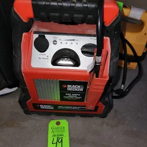 Black & Decker Jump Starter with Inflator