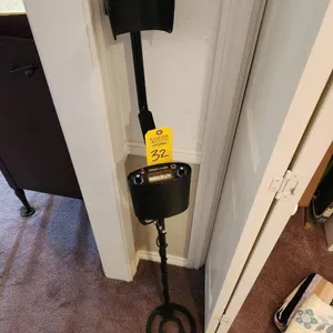 Bounty Hunter Tracker IV Metal Detector