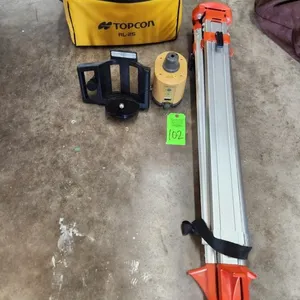 Topcon RL-25 4668 Laser Level & Tripod