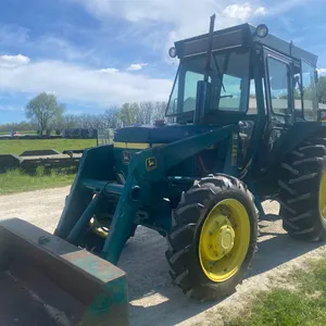 John Deere 2040 Tractor with Loader (Helenville, WI)