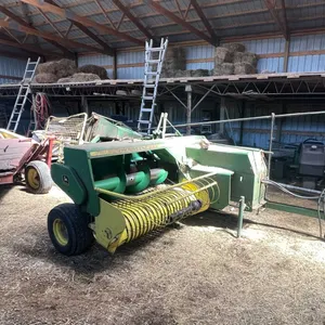 John Deere 336 Square Baler (Omro, WI)