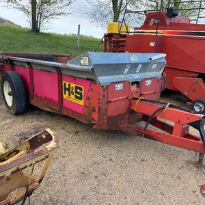 H&S 270 Manure Spreader