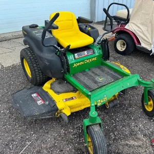 John Deere Z425 Zero Turn Mower